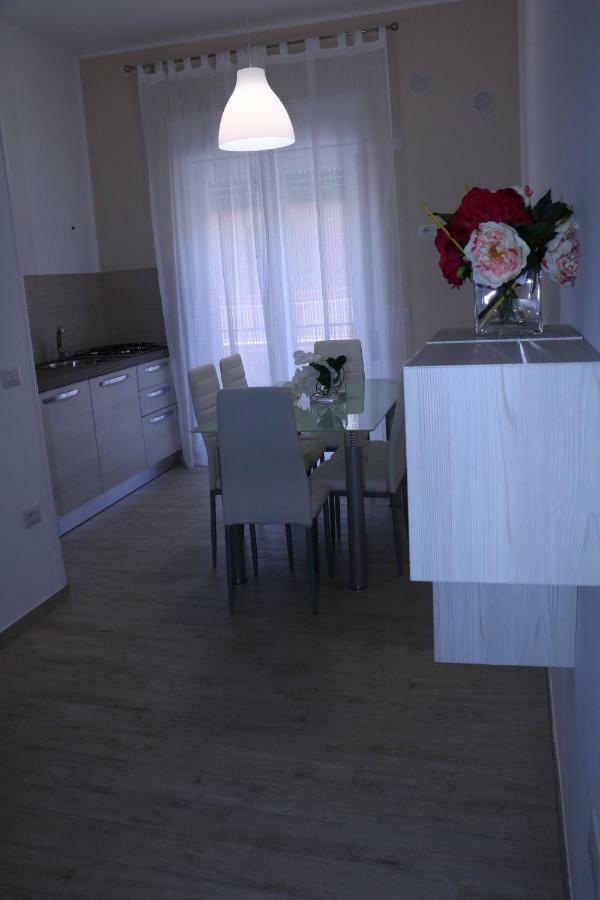 B&B Del Corso San Cataldo  Ngoại thất bức ảnh